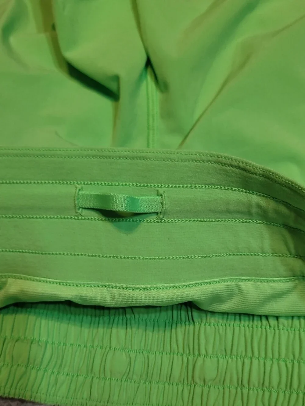 ☁️Lululemon Athletica Lime Green 4” Hotty Hot Shorts